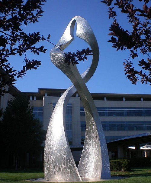 不銹鋼雕塑優點的優點有哪些